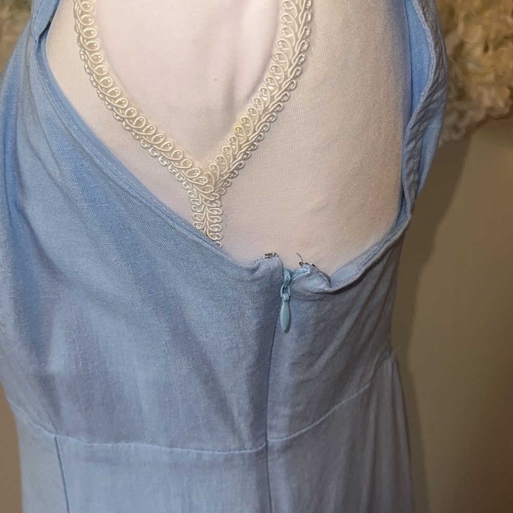 Sleeveless Light Blue Maxi Dress with V-Neck flawed - Picture 4 of 10